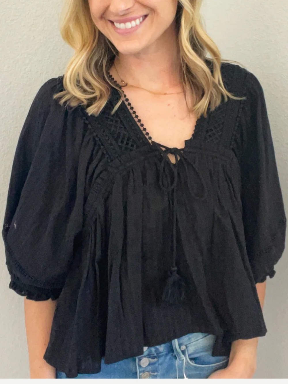 Eesome Black Lace-Trim Peasant Blouse size medium